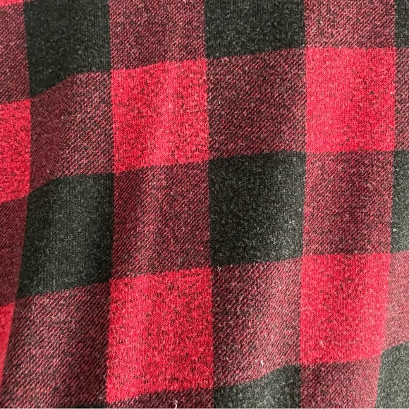 5/$25 SONOMA Buffalo Plaid Lightweight Sweater - Red Black Size Large - Picture 4 of 5